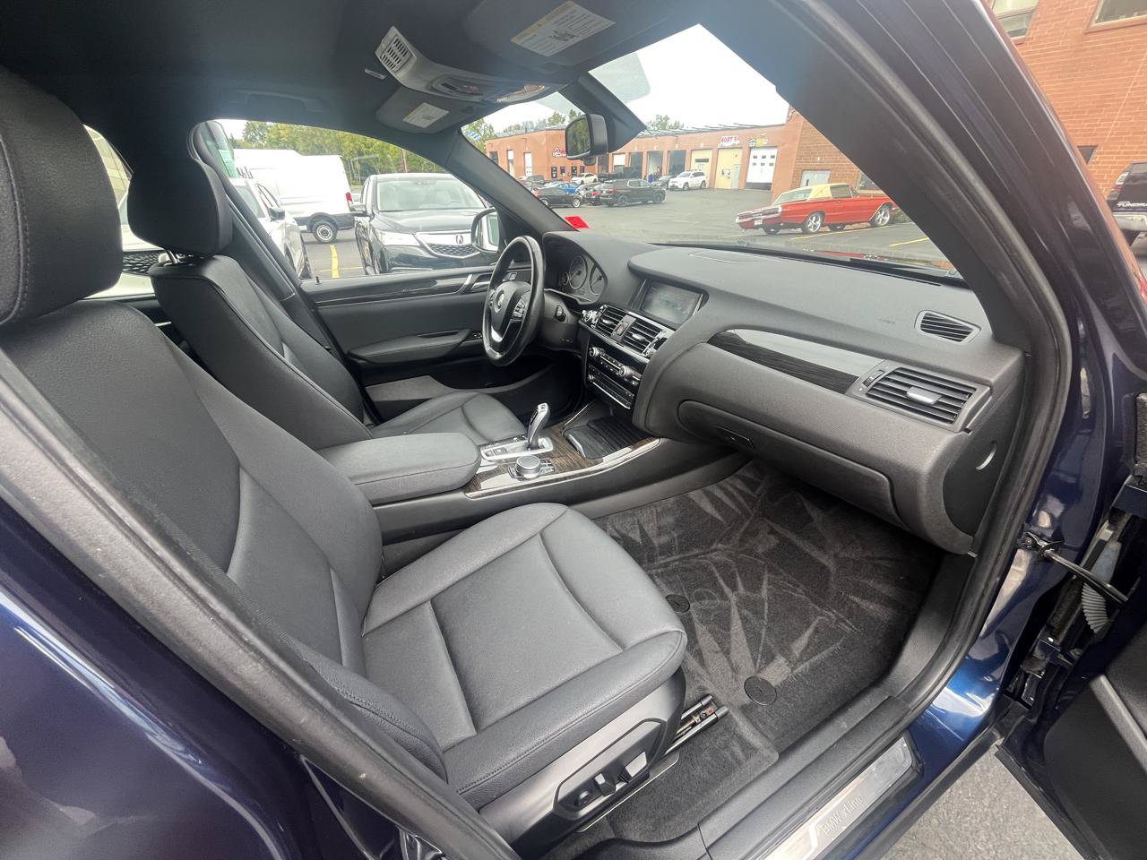 Used 2017 BMW X3 xDrive28i AWD/4WD image 16
