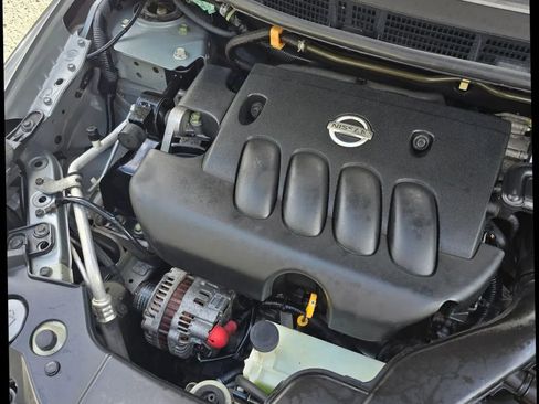 Used 2009 Nissan Versa 1.8 S w/ PWR Pkg image 17