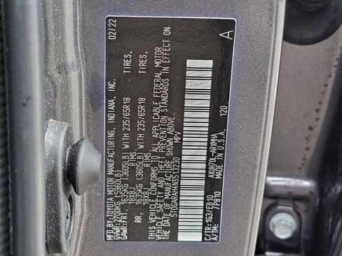 Used 2022 Toyota Highlander XLE FWD image 22