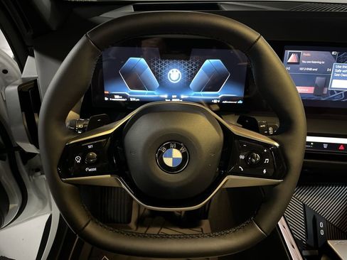 Used 2025 BMW X3 xDrive30i w/ Premium Package image 14