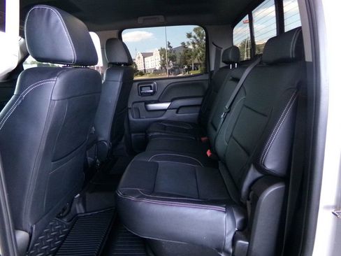 Used 2018 Chevrolet Silverado 1500 LT w/ All Star Edition AWD/4WD image 9