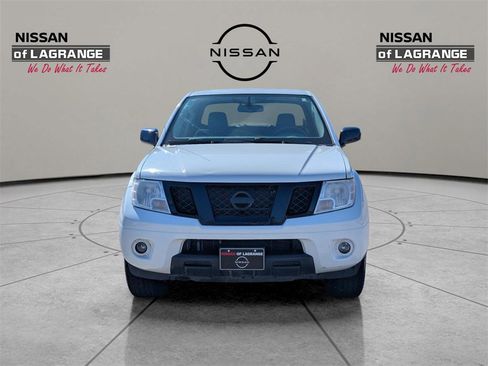 Used 2020 Nissan Frontier SV w/ Midnight Edition Floor Mats image 2