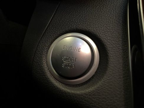 Used 2015 Mercedes-Benz C 300 4MATIC Sedan image 35