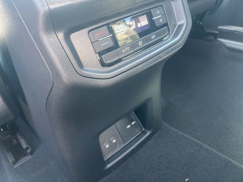 New 2026 Volkswagen Atlas SE FWD image 26