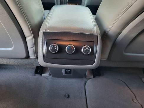 Used 2015 Buick Enclave Leather image 24
