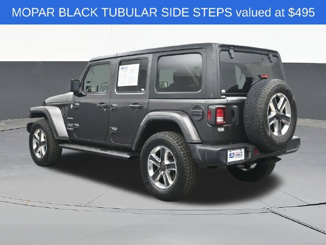 Used 2022 Jeep Wrangler Unlimited Sahara w/ Cold Weather Group AWD/4WD image 10
