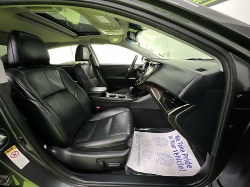 Used 2015 Toyota Avalon XLE Touring FWD image 32