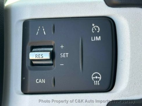 Used 2023 Land Rover Defender 110 SE AWD/4WD image 46