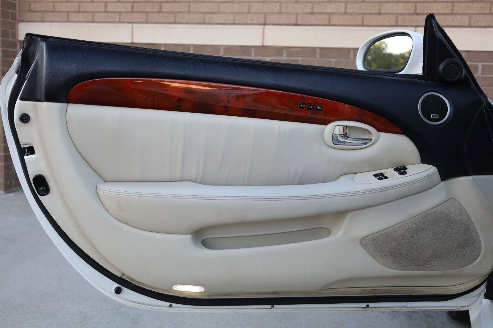 Used 2007 Lexus SC 430 Convertible w/ Preferred Accessory Pkg RWD image 14