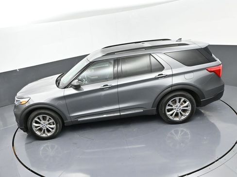 Used 2023 Ford Explorer XLT w/ Equipment Group 202A image 39