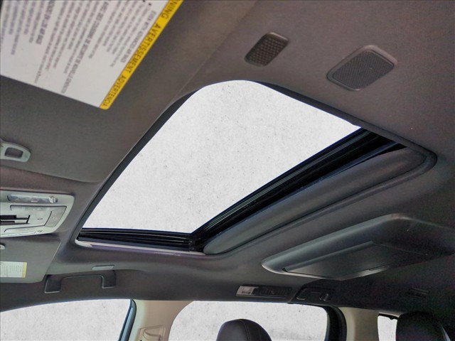 Used 2024 Toyota Sienna Platinum FWD image 16
