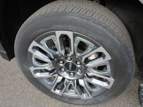 Used 2023 GMC Yukon Denali Ultimate w/ LPO, Floor Liner Package AWD/4WD image 72