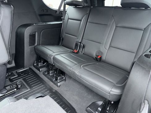 Used 2022 GMC Yukon XL Denali image 19