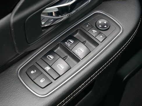 Used 2017 RAM 1500 Rebel w/ Luxury Group image 18