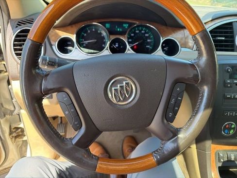 Used 2012 Buick Enclave Leather image 11