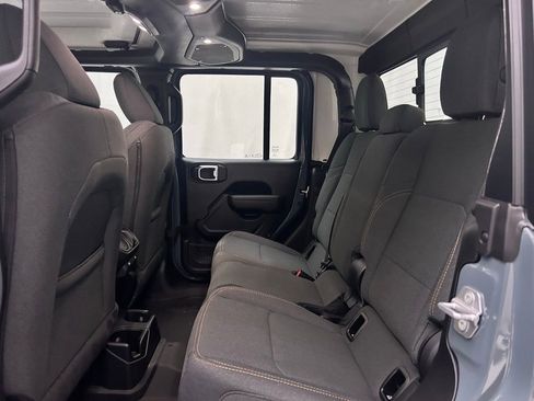 New 2026 Jeep Gladiator Sport image 14