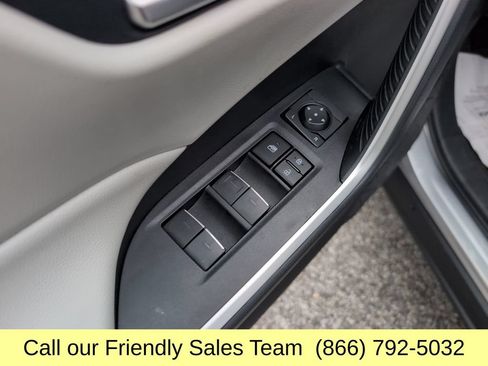 Used 2024 Toyota RAV4 XLE AWD/4WD image 11