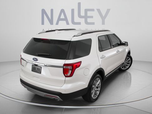 Used 2017 Ford Explorer Limited FWD image 4