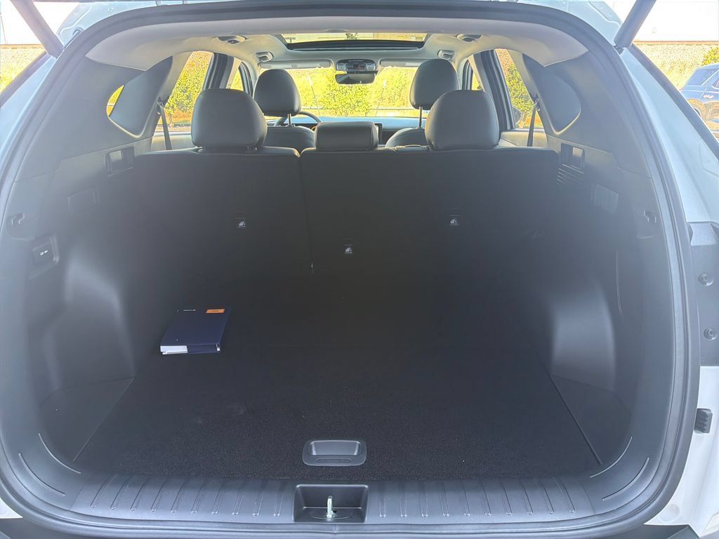 New 2026 Hyundai Tucson Limited AWD/4WD image 36
