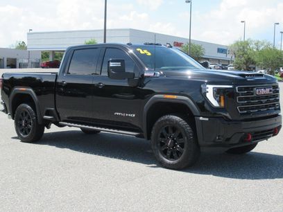Used 2025 GMC Sierra 2500 AT4 w/ AT4 Premium Plus Package
