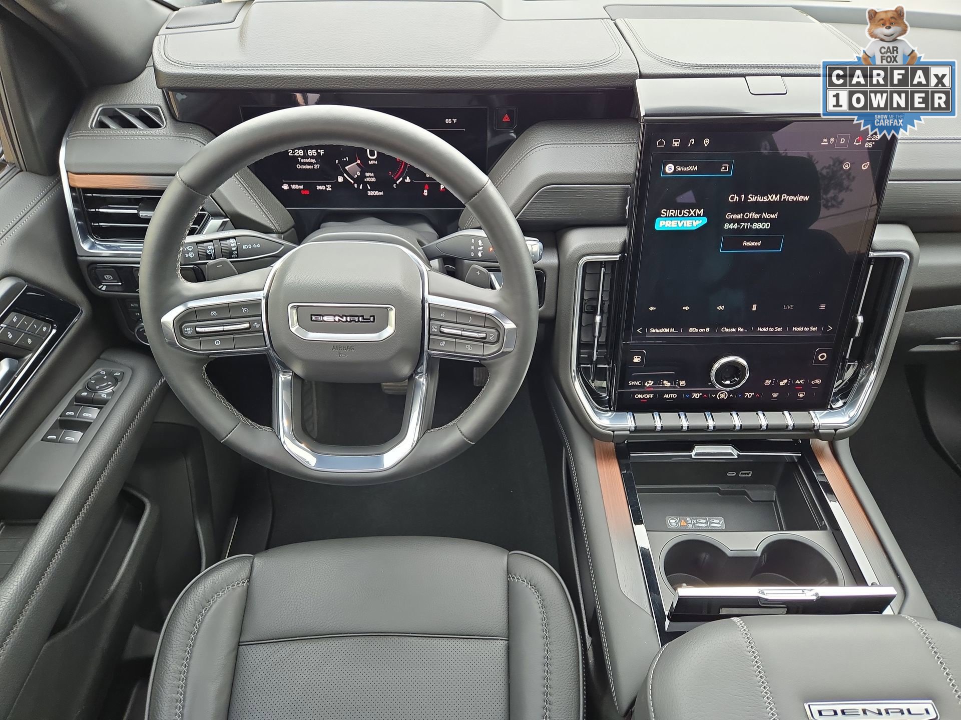 Used 2026 GMC Yukon Denali w/ Sun & Power Step Package AWD/4WD image 14