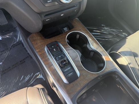 Used 2019 Acura MDX w/ Advance & Entertainment Pkg AWD/4WD image 15