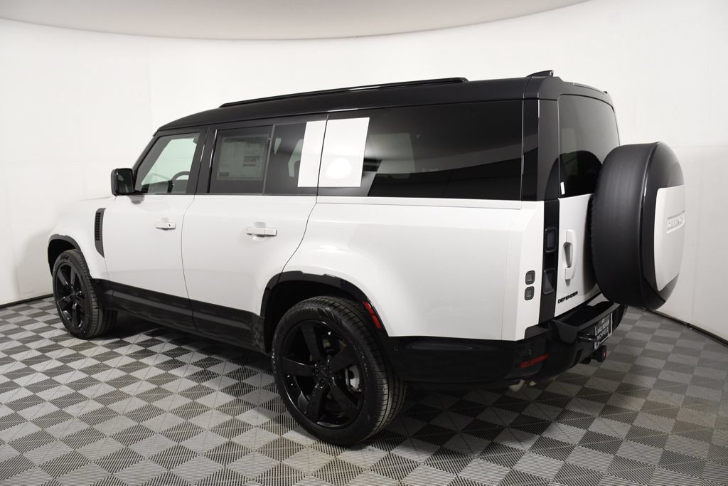 New 2026 Land Rover Defender 130 X-Dynamic SE AWD/4WD image 3