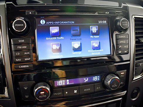 Used 2017 Nissan Titan Platinum Reserve image 30