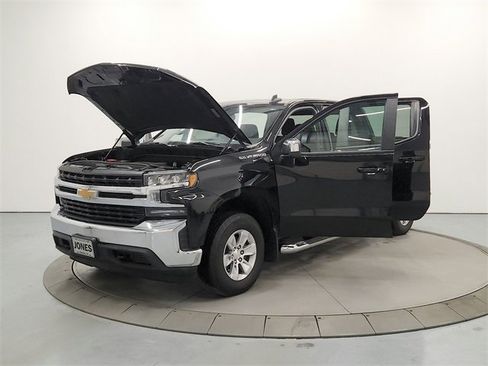 Used 2022 Chevrolet Silverado 1500 LT image 11