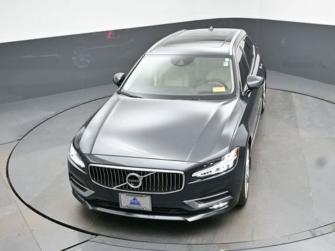 Used 2018 Volvo V90 T5 Inscription image 10