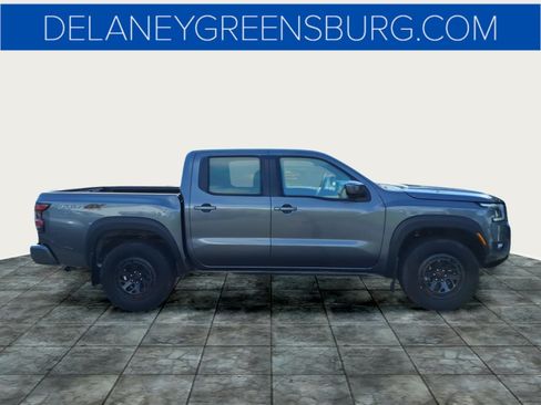 Used 2026 Nissan Frontier PRO-4X AWD/4WD image 2