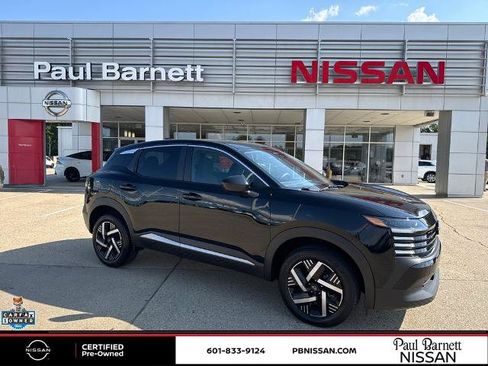 Certified 2025 Nissan Kicks SV w/ Charging Package FWD image 16