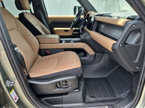 Certified 2025 Land Rover Defender 110 X AWD/4WD image 23