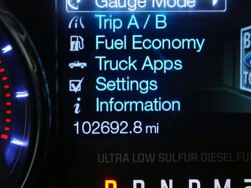 Used 2011 Ford F350 Lariat image 26