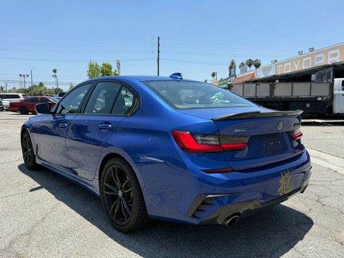 Used 2019 BMW 330i xDrive Sedan w/ M Sport Package AWD/4WD image 5