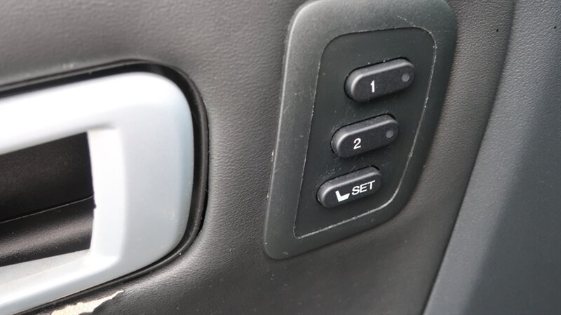 Used 2013 Honda Pilot Touring image 11