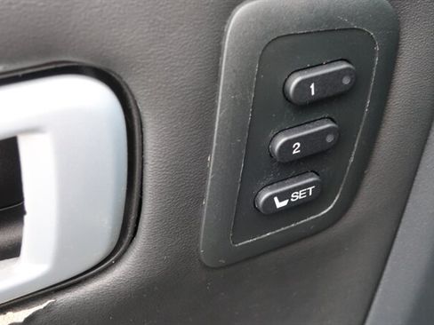 Used 2013 Honda Pilot Touring image 11