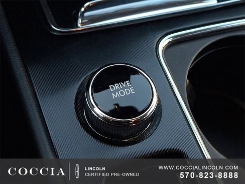 Certified 2022 Lincoln Corsair AWD w/ Equipment Group 101A image 25