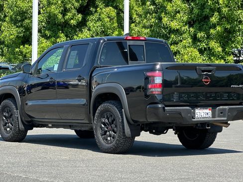 Used 2022 Nissan Frontier PRO-4X image 6