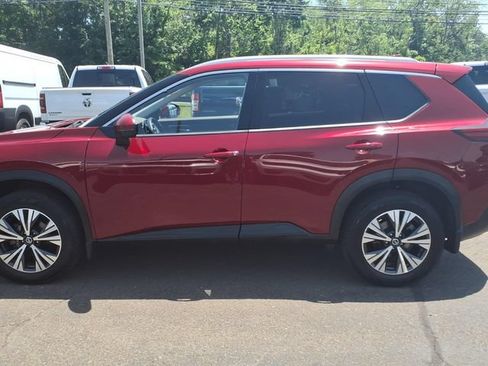 Used 2021 Nissan Rogue SV w/ Premium Package AWD/4WD image 4