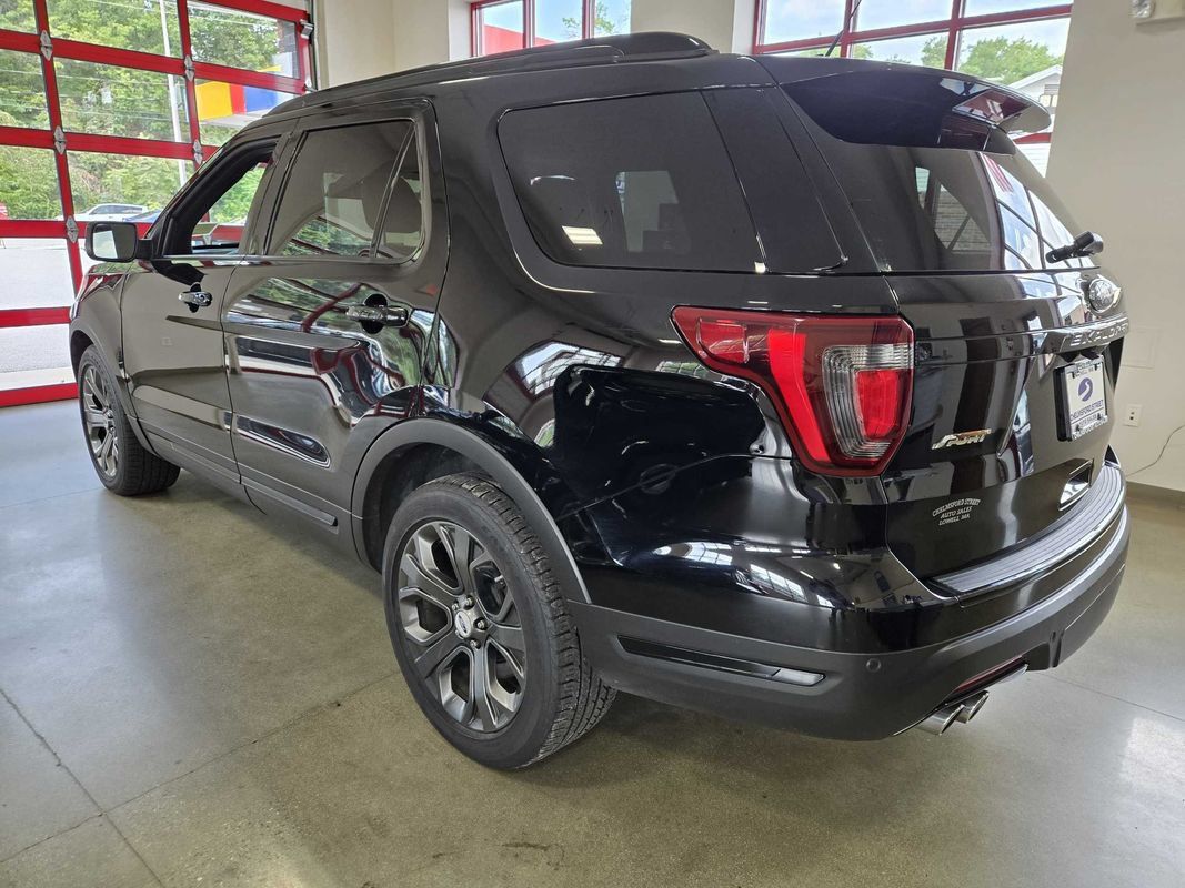Used 2018 Ford Explorer Sport w/ Equipment Group 401A AWD/4WD image 5