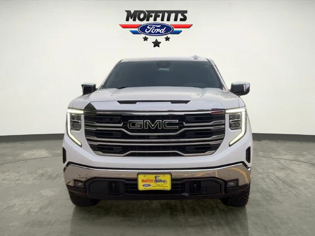 Used 2022 GMC Sierra 1500 SLT w/ SLT Premium Plus Package AWD/4WD image 8
