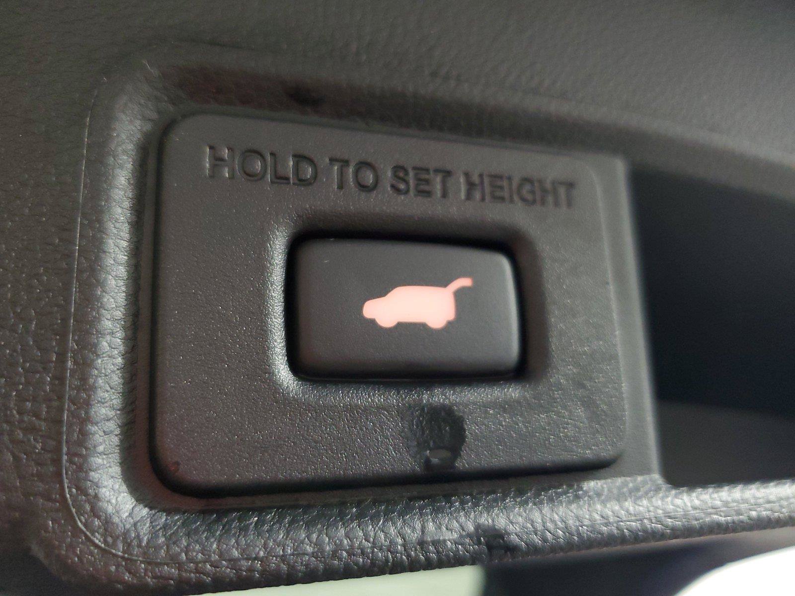 Used 2023 Acura RDX w/ Advance Package AWD/4WD image 10