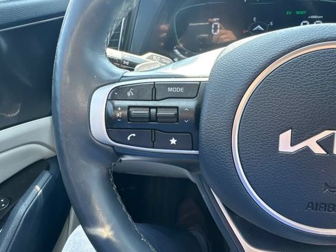Certified 2023 Kia Sportage EX AWD/4WD image 22