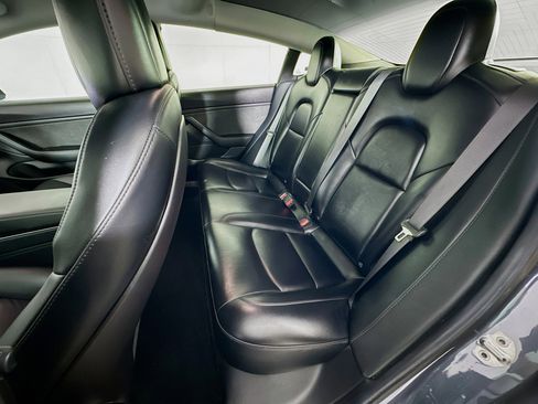 Used 2019 Tesla Model 3 Standard Range RWD image 25