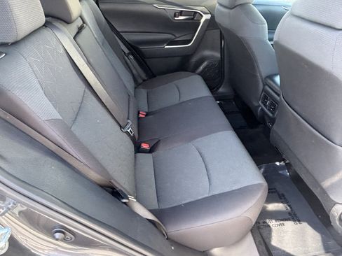 Used 2024 Toyota RAV4 XLE AWD/4WD image 11
