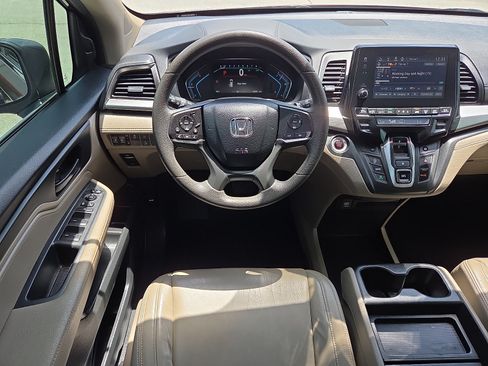 Used 2020 Honda Odyssey EX image 13