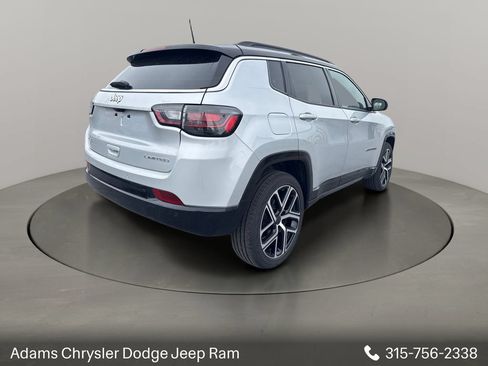 Used 2025 Jeep Compass Limited w/ Elite Group AWD/4WD image 7