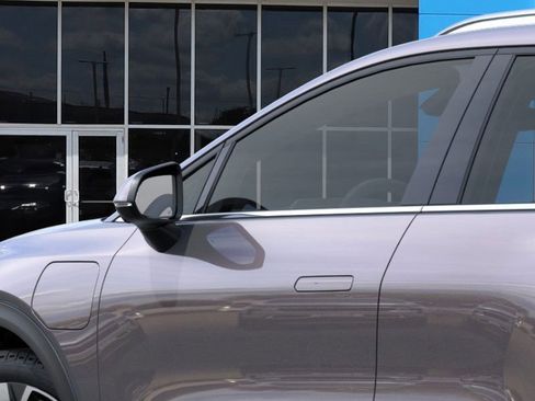 New 2026 Chevrolet Equinox EV LT image 12