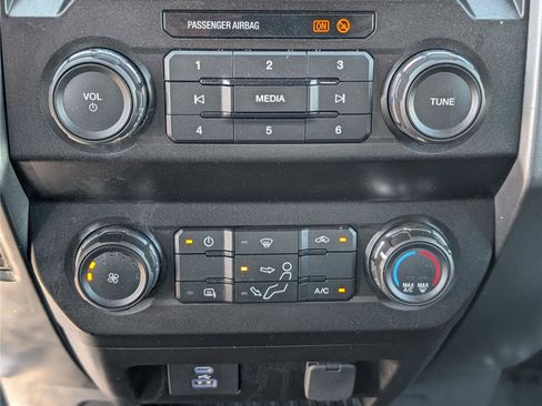 Used 2022 Ford F250 XLT image 24